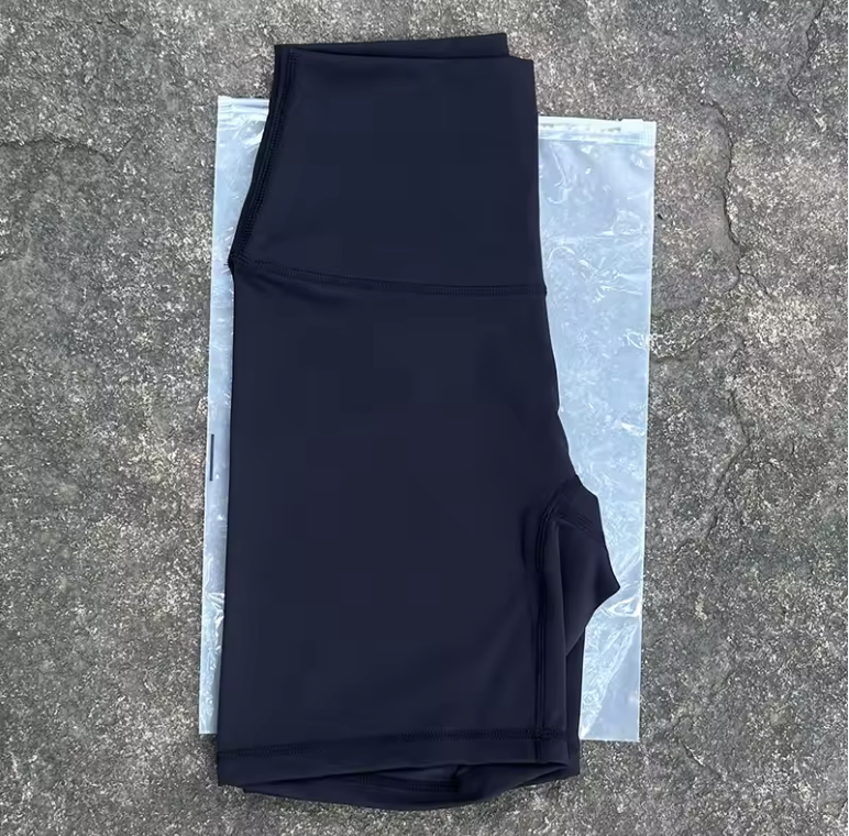 WOMENS YOGA SHORTS