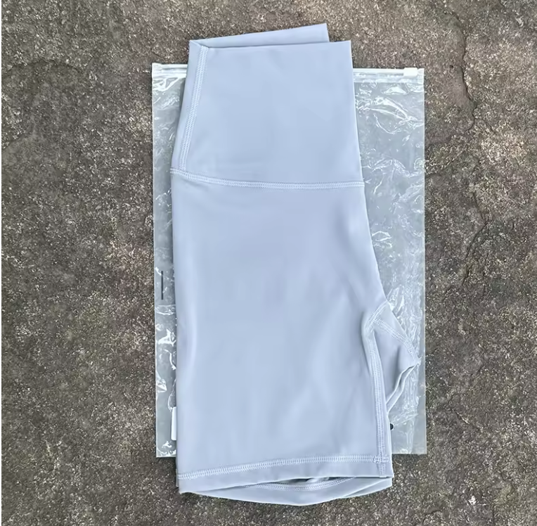 WOMENS YOGA SHORTS