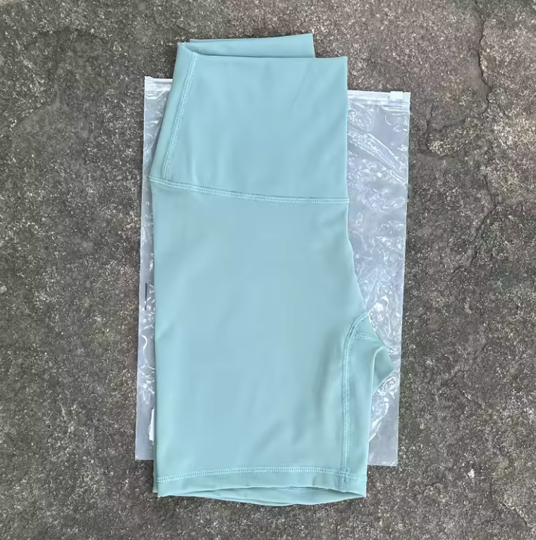 WOMENS YOGA SHORTS